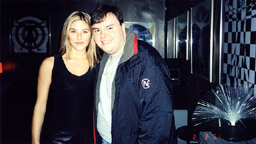 01020201.jpg [2/2/2001]