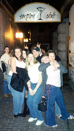 01032403.jpg [3/24/2001]