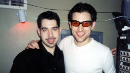 01042103.jpg [4/21/2001]