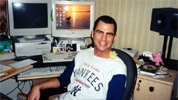 02040901.jpg [4/9/2002]