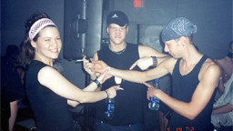 02041303.jpg [4/13/2002]