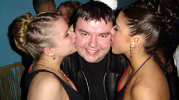 03123101.jpg [12/31/2003]