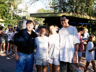 4x3/991119.jpg [11/21/1999]